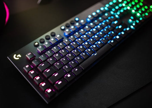 Logitech G915 LIGHTSPEED RGB Mechanical Gaming Keyboard Low Profile GL ("Clicky" Switches)